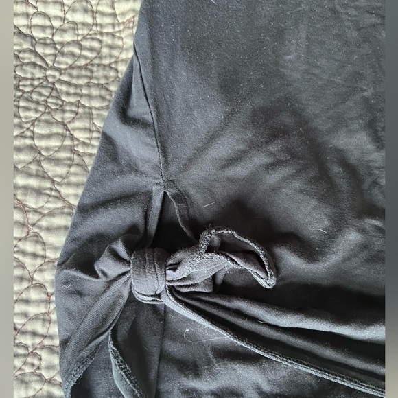 Fabletics muscle tank - Picture 3 of 5